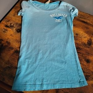 Hollister tee shirt